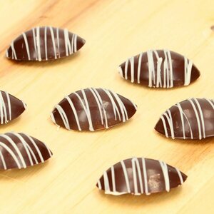 FunCakes suklaamuotti olive