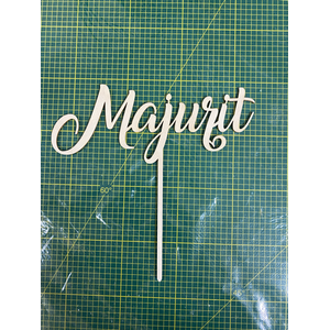 Wooden cake decoration with your own text 1 row