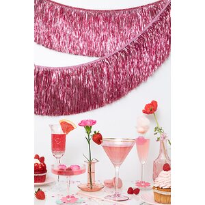 Fringe garland, pink