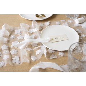 Table runner Flowers, white, 26 x 500 cm