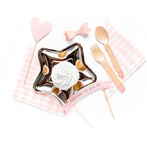 Puiset aterimet Hearts, vaaleanpunainen 16 cm 18 kpl/pkt